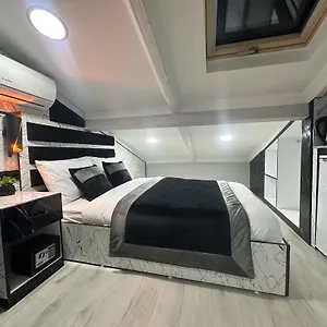 Апарт-отель Taksim Larissa, Стамбул